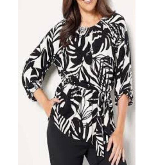 Girl With Curves Size XS White & Black Palm Leaf Pattern Knit Top, Belted - Picture 1 of 15
